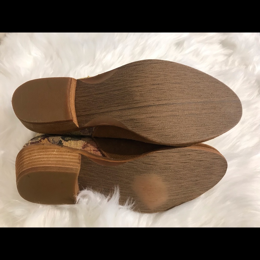 Yellow Box Acacia Bootie Damask Pattern - image 6